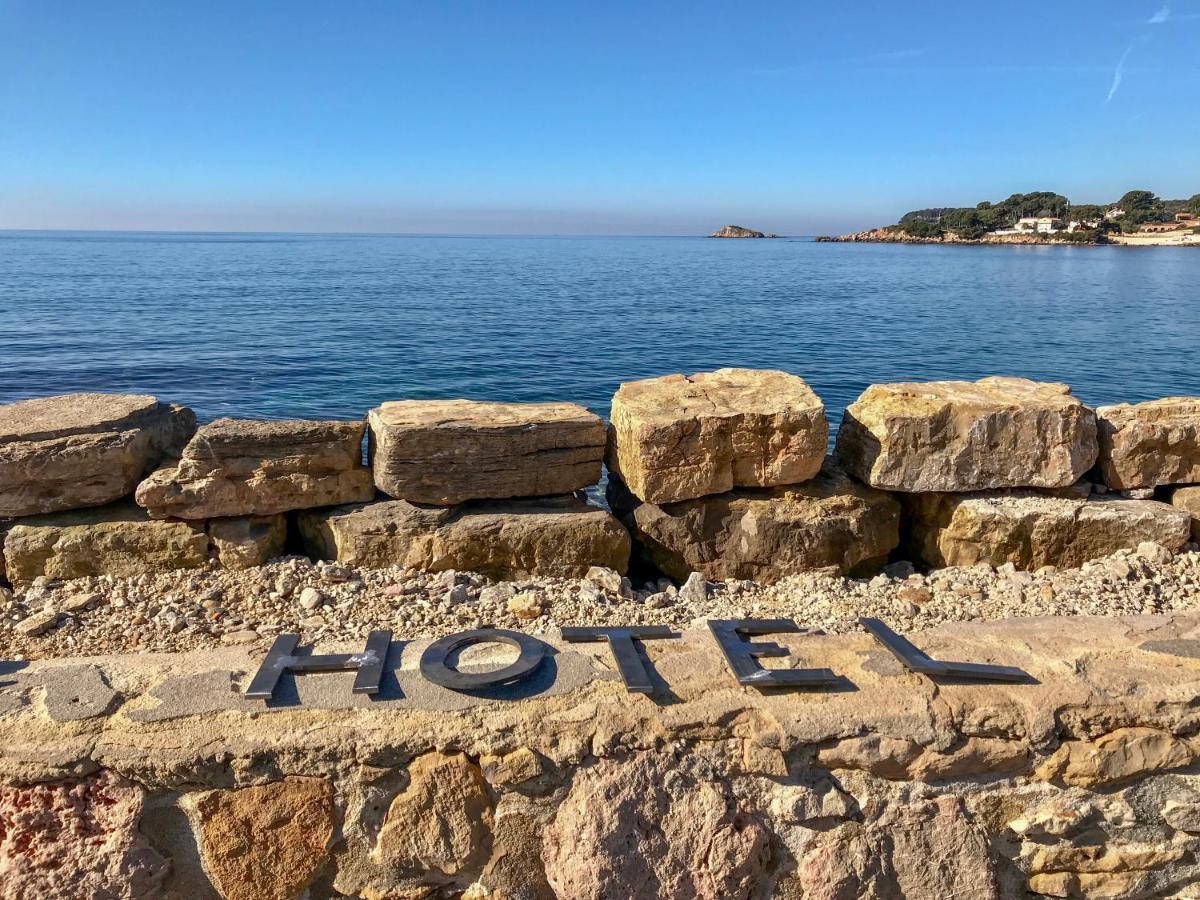 Hotel Plein Large Bandol Bagian luar foto